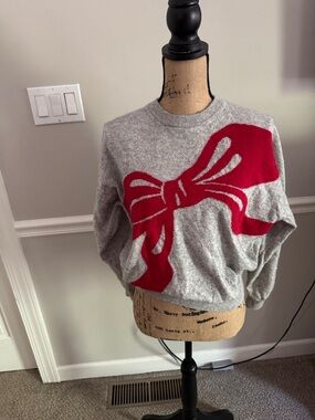 VIVETTA Light Gray Knit Crewneck Sweater